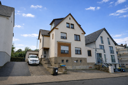Großzügige ca. 110m² große Maisonettewohnung mit Balkon in Südausrichtung in Hagen-Boelerheide - Photo 4