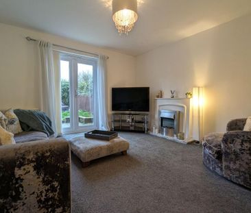2 bedroom terraced house to rent - Photo 4