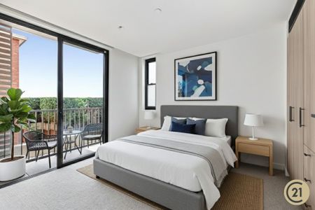 Prestige 3-Bed Terrace for Lease - Private Lift & Double Garage - Photo 2