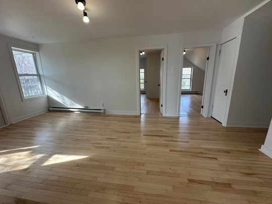 377 Rue de Montréal, Sherbrooke (Les Nations), QC J1H - Photo 1