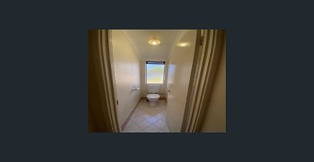 7 Buckton Place, Australind, WA 6233 - Photo 2