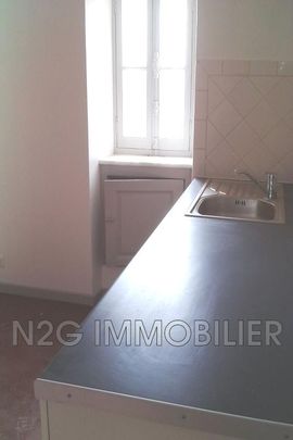 Location Appartement 3 pièces 65m² GRASSE 06130 - Photo 1