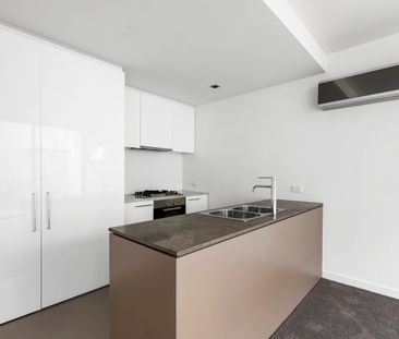 9/5 Warner Street, Malvern, Vic 3144 - Photo 2