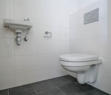 Appartement te huur: Oostdijk 17-E6 3223 CA Hellevoetsluis - Photo 3