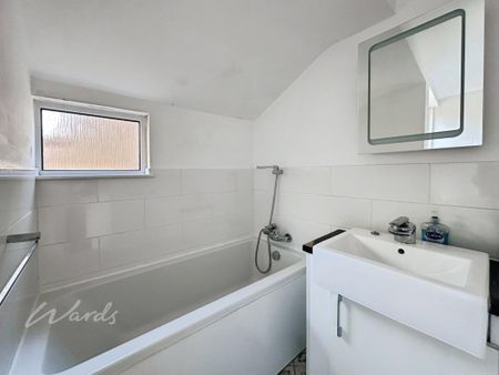 3 bedroom apartment to rent - Photo 5