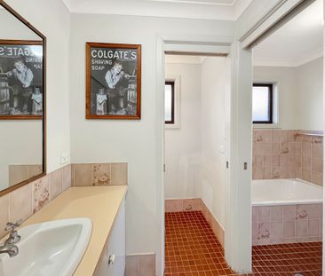 4 Bedroom home in Orana Heights - Photo 4