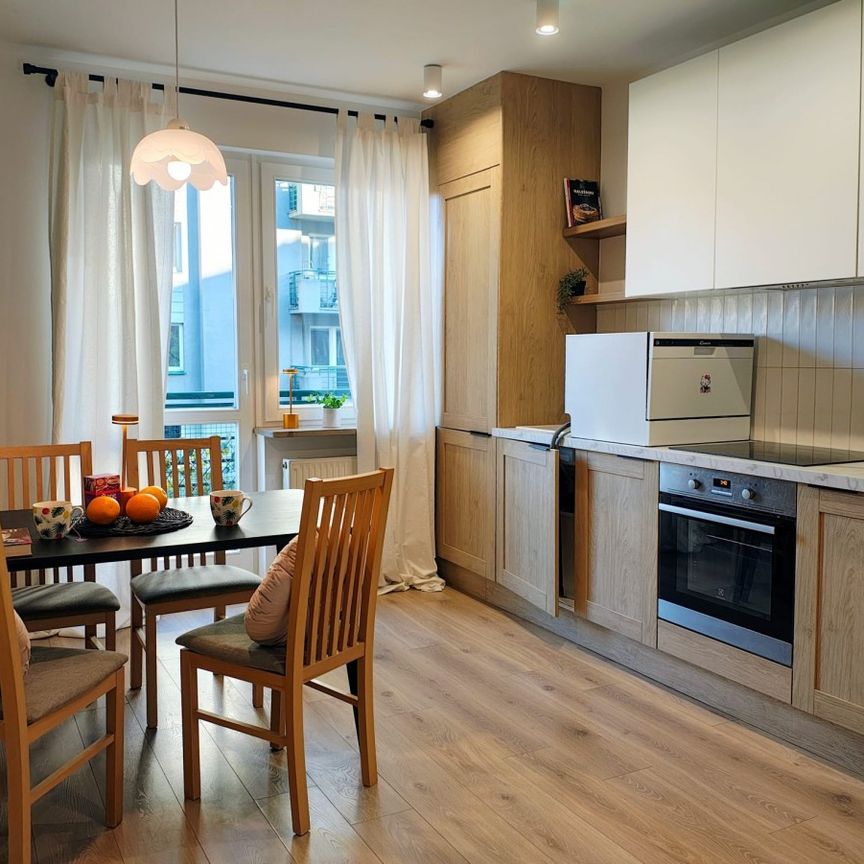 Ciche mieszkanie z 2 miejscami parkingowymi - Zdjęcie 1