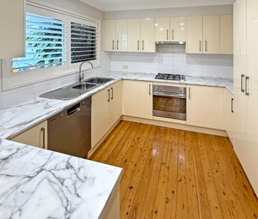 Stylish Family Living on a Spacious Corner Block - Quiet Cul-de-Sac... - Photo 5