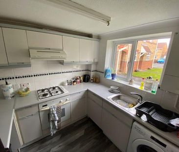 2 bedroom terraced house to rent - Photo 4
