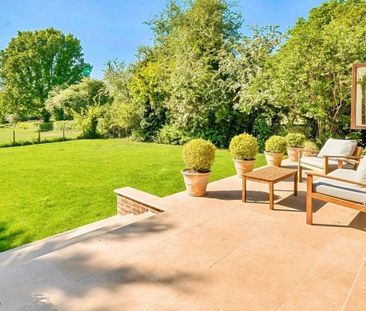 5 bedroom detached house to rent - Photo 1