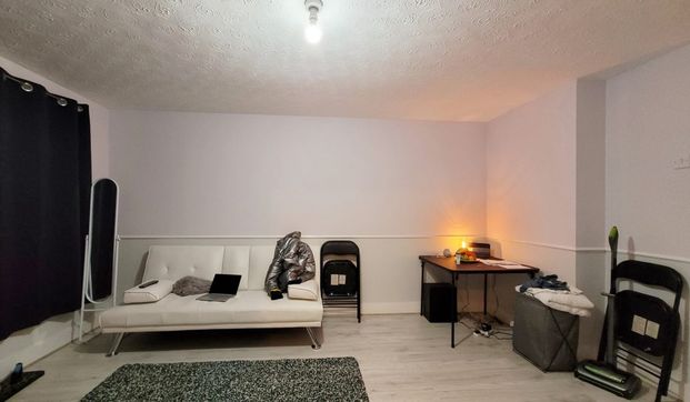 Kyrkly Court, Linnet Way, Purfleet-On-Thames RM19 - Photo 1