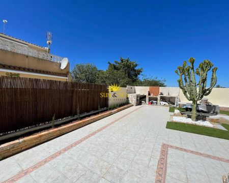 TWO-BEDROOM CHALET – ORIHUELA COSTA - Photo 4
