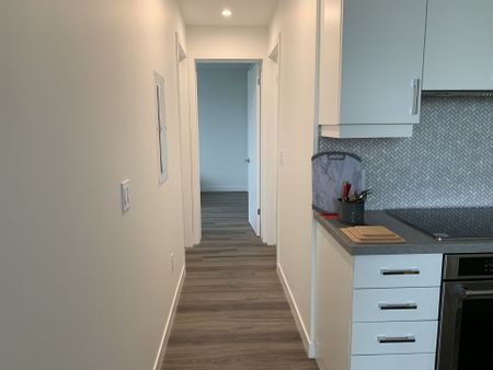 For Lease - 479 Charlton Avenue Unit# 407, Hamilton, Ontario - Photo 2