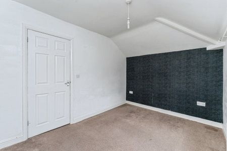 Stamford Street, Ellesmere Port - Photo 3