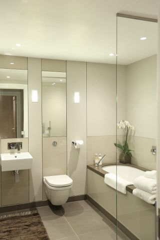 CALL FOR AVAILABILITY A unique and stylish one bedroom apartment of approximately 610 square feet. - Photo 5