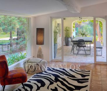 Maison à louer Mougins, Cote d'Azur, France8 500 EUR / Mois - Photo 6