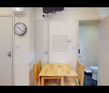 Studio Flat, Chatsworth Road, NW2 - Photo 1