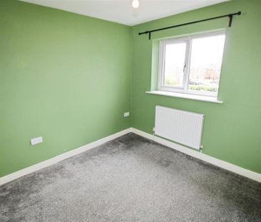 3 bedroom end of terrace house to rent - Photo 6