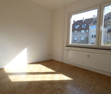 ** Begehrte Lage Holsterhausen: Moderne 3-Zimmer-Wohnung mit Balkon... - Foto 1