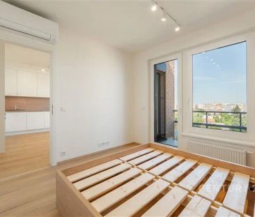 Krásná novostavba bytu s balkónem a garážovým stáním - Photo 3