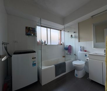 Kensington - Photo 5