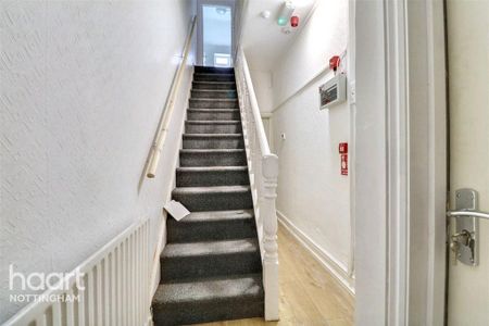 1 bedroom coach house to rent - Photo 3