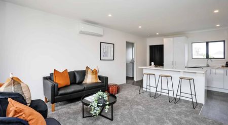 3 Bedroom Modern Town house in Georgetown - Photo 2