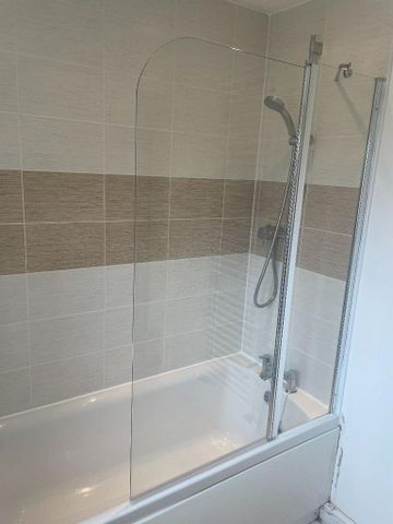 2 bedroom detached house to rent - Photo 4