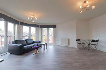 Large City Centre Apartment For Sept, CV2 - Photo 2