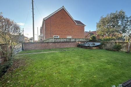 Norwich Road - Photo 5