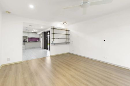 WELL-MAINTAINED HOME IN THE HEART OF WERRIBEE - Photo 4