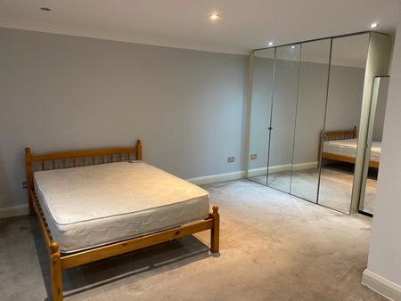 3 Bed Flat, Ground Floor With Garden, N16 - Photo 3