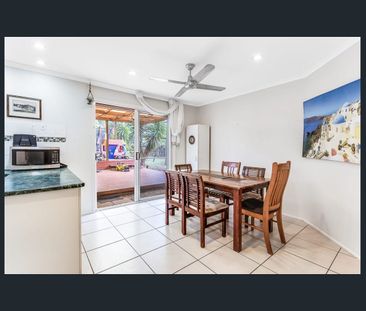 4 ST GEORGE COURT, DECEPTION BAY QLD 4508 - Photo 2