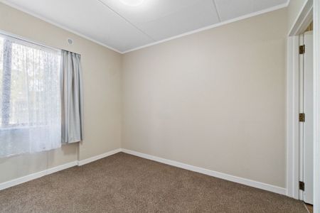 1/34 Esplanade Road Mt Eden - Rarely available - Independent Living for those 65 years or older! - Photo 3