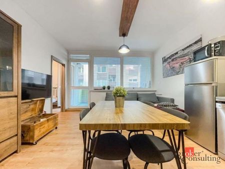 Útulný 2i byt s balkónom a parkovaním v Starom Meste - Photo 2
