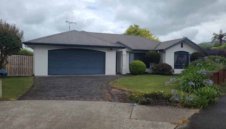 Family Home In Rototuna - Photo 5