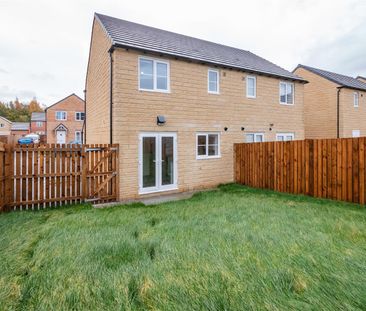 3 Bedroom House To Rent - Photo 2