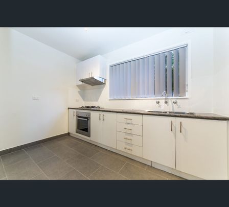 2/3 Eldridge Street, Footscray, Vic 3011 - Photo 1