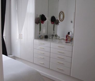 1 Bed Flat, Charleville Road, W14 - Photo 4