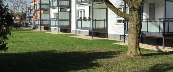 Neue Wohnung, neues Glück! Tolle 2-Zimmer-Erdgeschoß-Wohnung mit Balkon - Photo 1