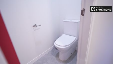 seville, Andalusia 41092 - Photo 4