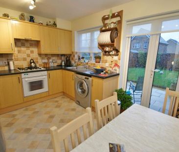 2 bedroom semi-detached house to rent - Photo 3