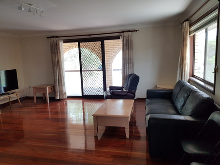 8 Sasha Street, Robertson, QLD - Photo 4