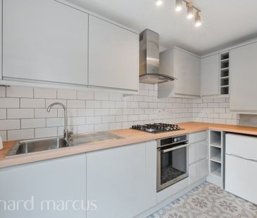 South Street - Photo 2