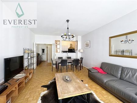 Place Stephanie : Bel appartement meublé 1 chambre - Photo 3