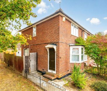 2 bedroom end of terrace house to rent - Photo 4