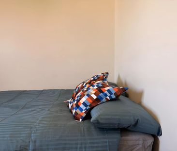 Three Bedroom Classic - Photo 5