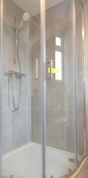 1 bedroom Property to rent - Photo 1