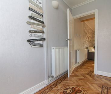 4 Bed End Terrace, Yew Close, CV3 - Photo 2