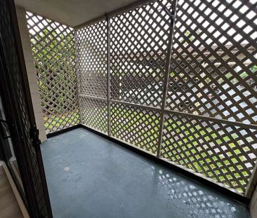 Neat & Tidy 1-bed Apartment – Close to Everything! - Photo 2